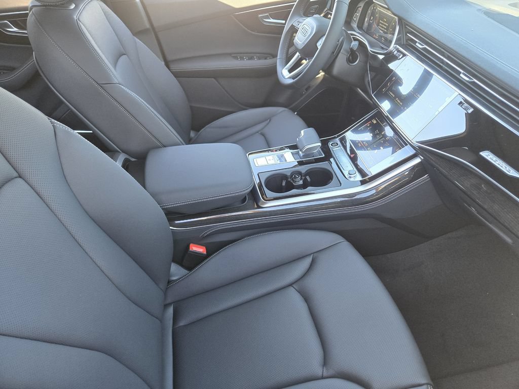Used 2026 Audi Q7 3.0T Premium Plus AWD/4WD image 18