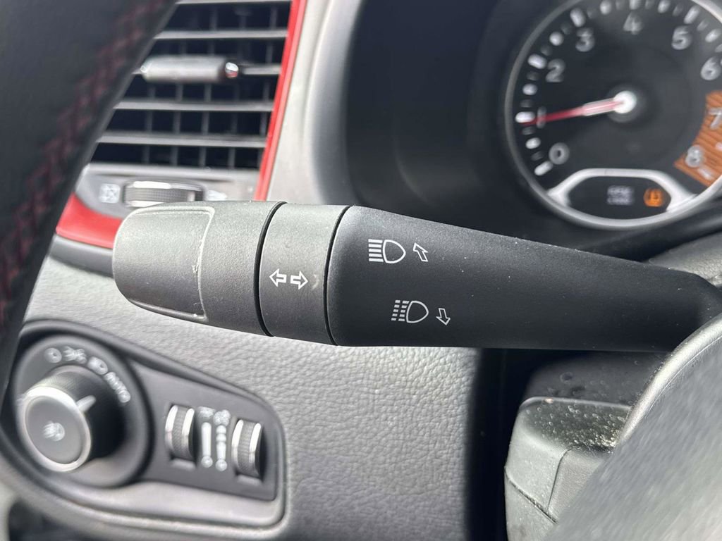 Used 2023 Jeep Renegade Trailhawk image 19