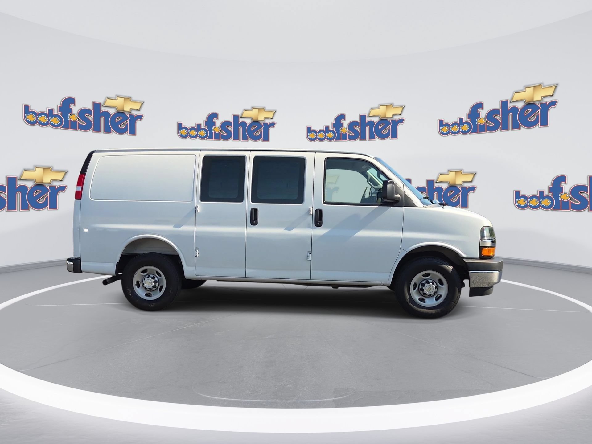 Used 2025 Chevrolet Express 2500 w/ Driver Convenience Package RWD image 2