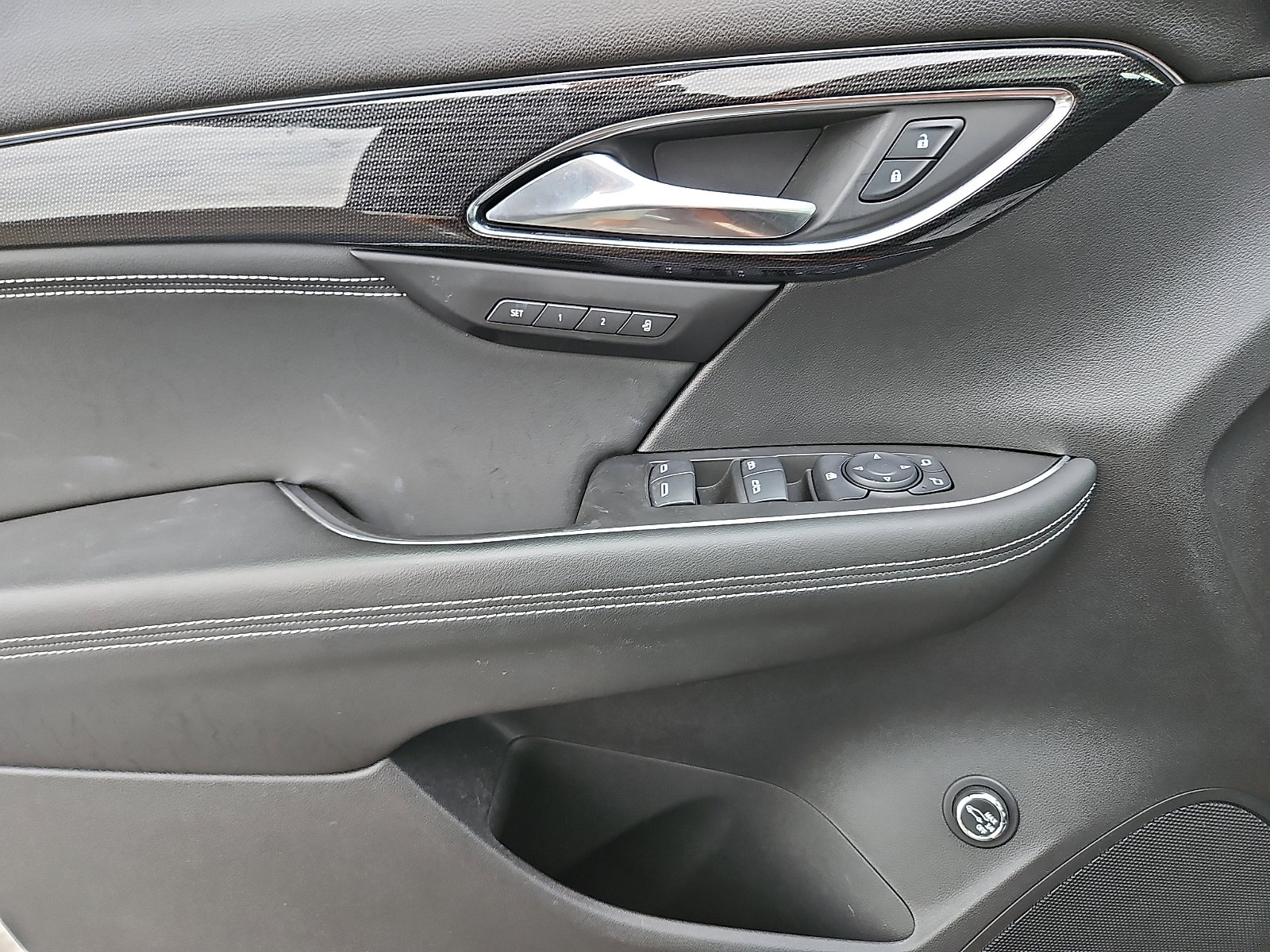 Certified 2021 Buick Envision Essence image 12