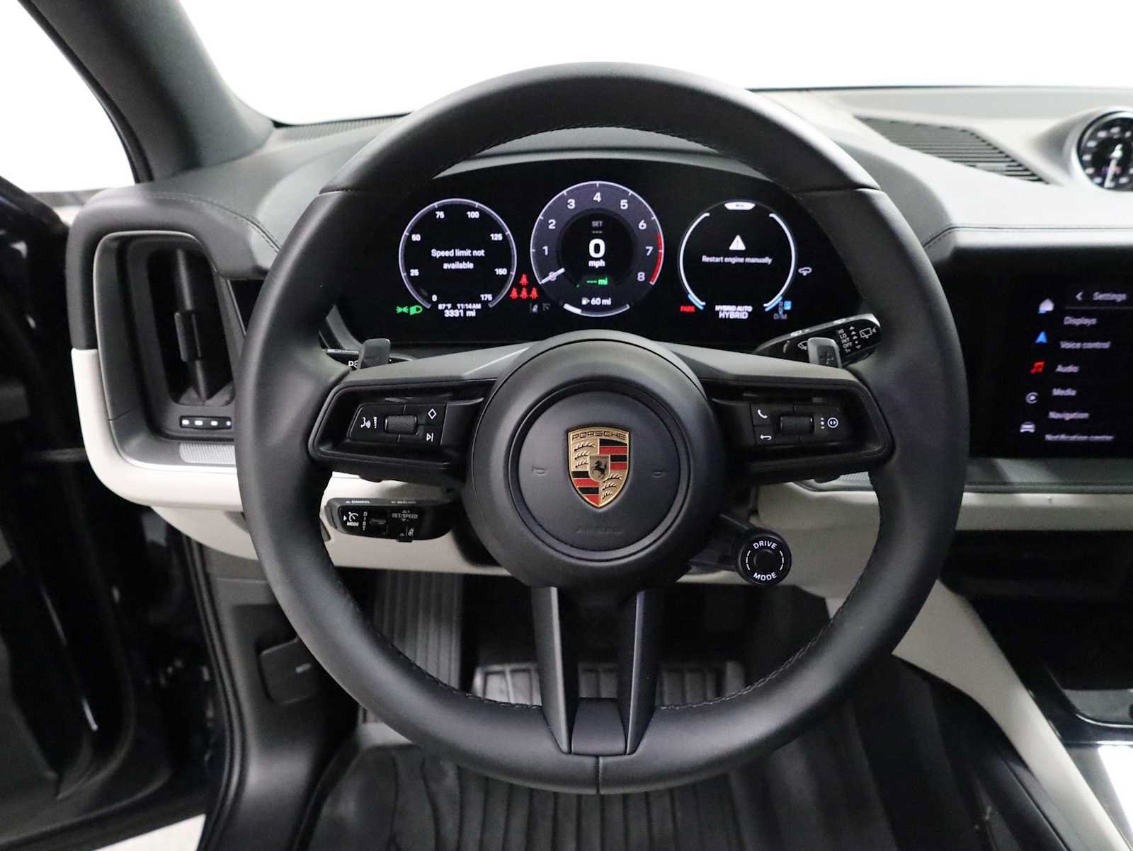 Certified 2025 Porsche Cayenne E-Hybrid AWD/4WD image 25