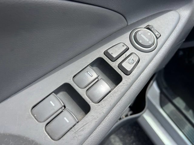 Used 2011 Hyundai Sonata Hybrid FWD image 26