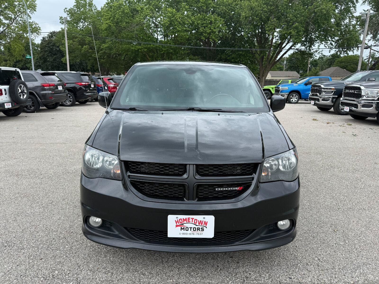 Used 2020 Dodge Grand Caravan GT FWD image 2