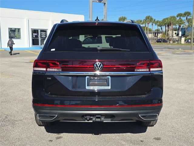Used 2024 Volkswagen Atlas SE FWD image 4