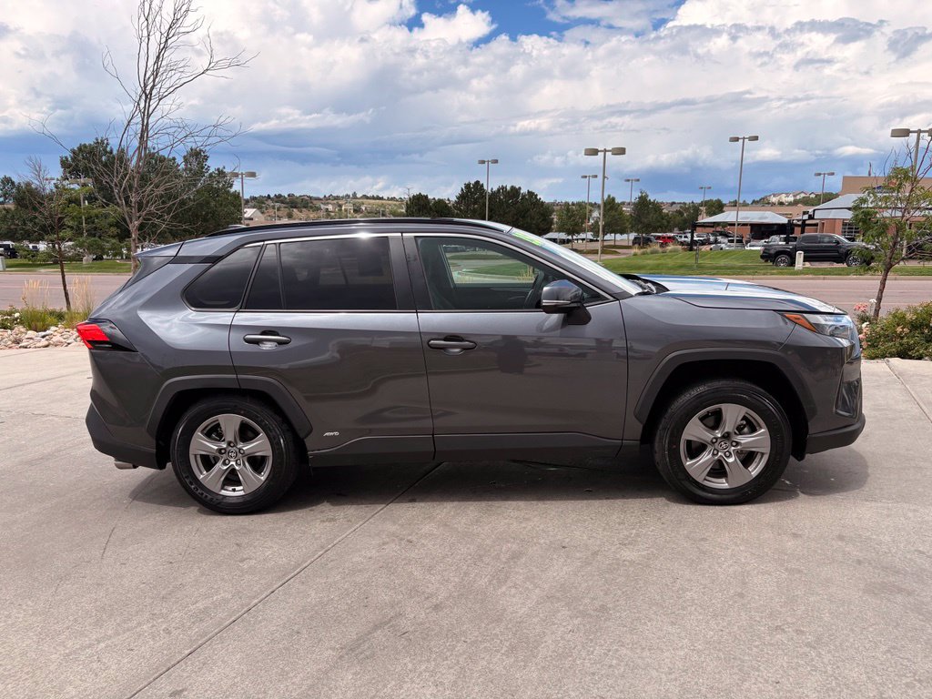 Used 2025 Toyota RAV4 XLE AWD/4WD image 8