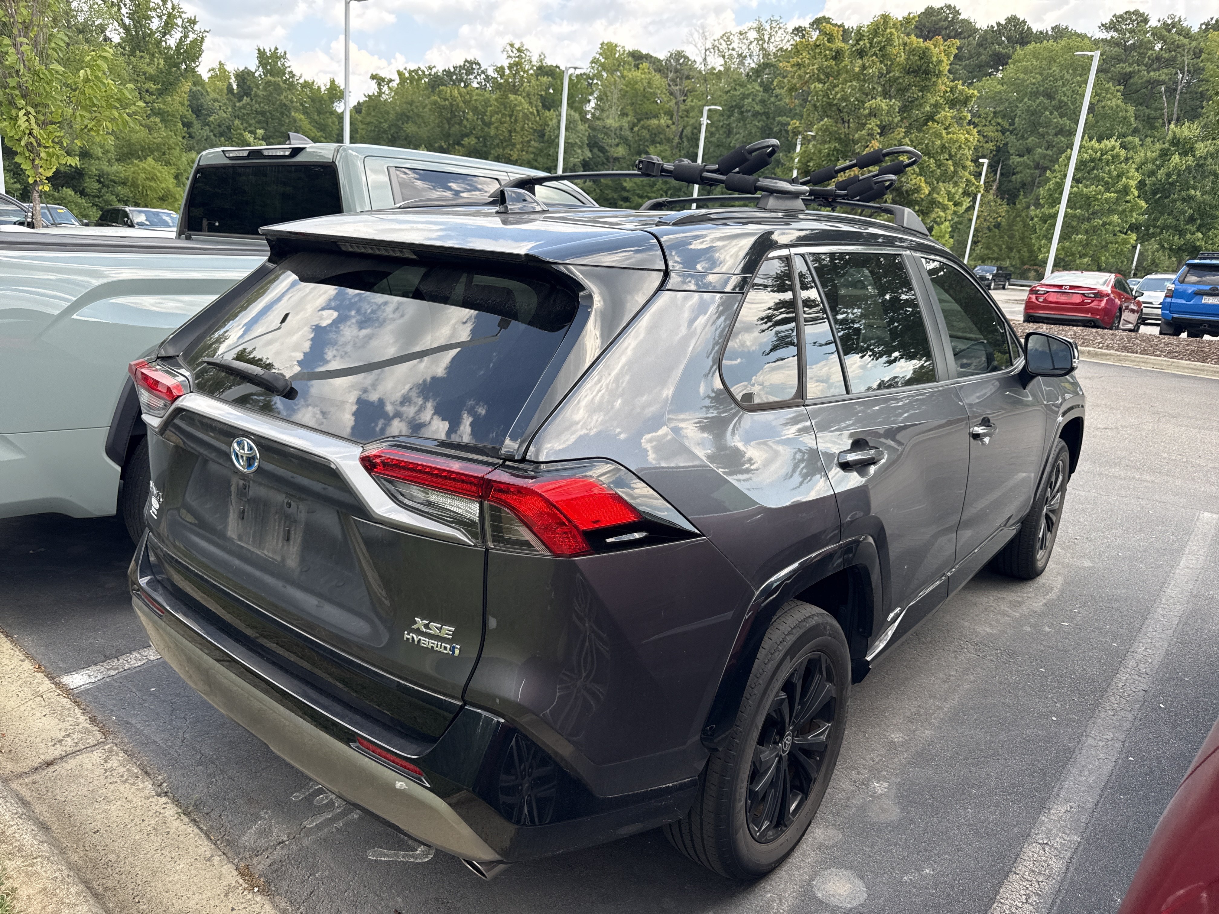 Used 2022 Toyota RAV4 XSE AWD/4WD image 41