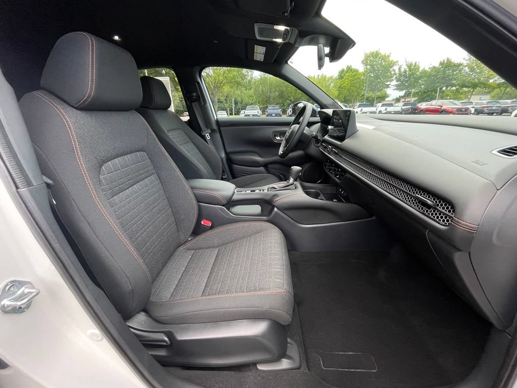 Certified 2026 Honda HR-V Sport image 32