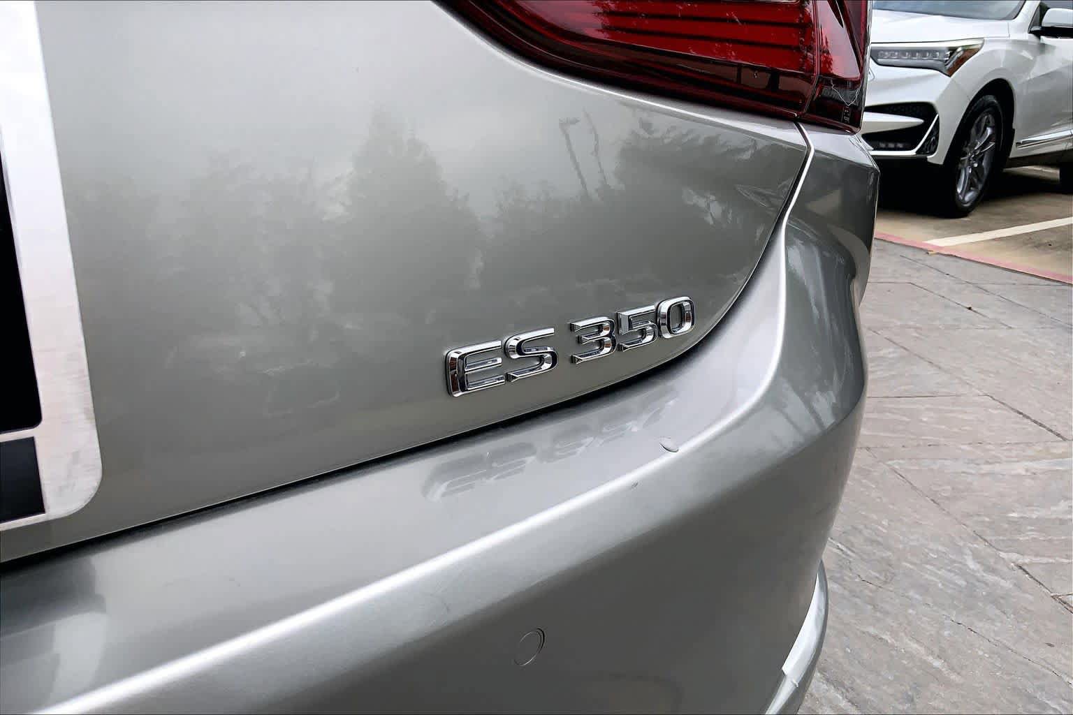 Used 2021 Lexus ES 350 F Sport w/ Accessory Package FWD image 31