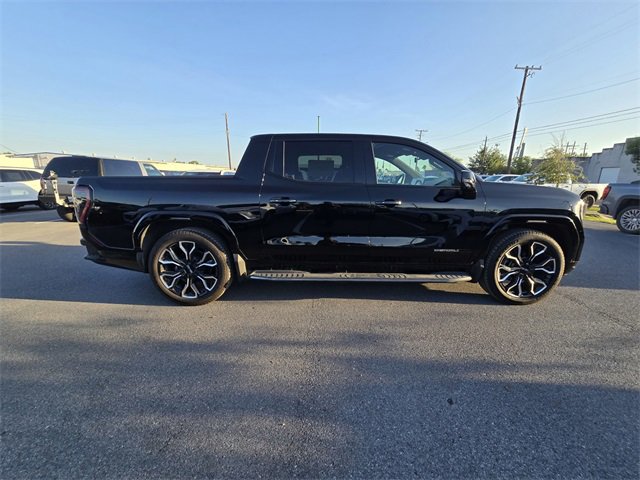 New 2025 GMC Sierra EV Denali image 4