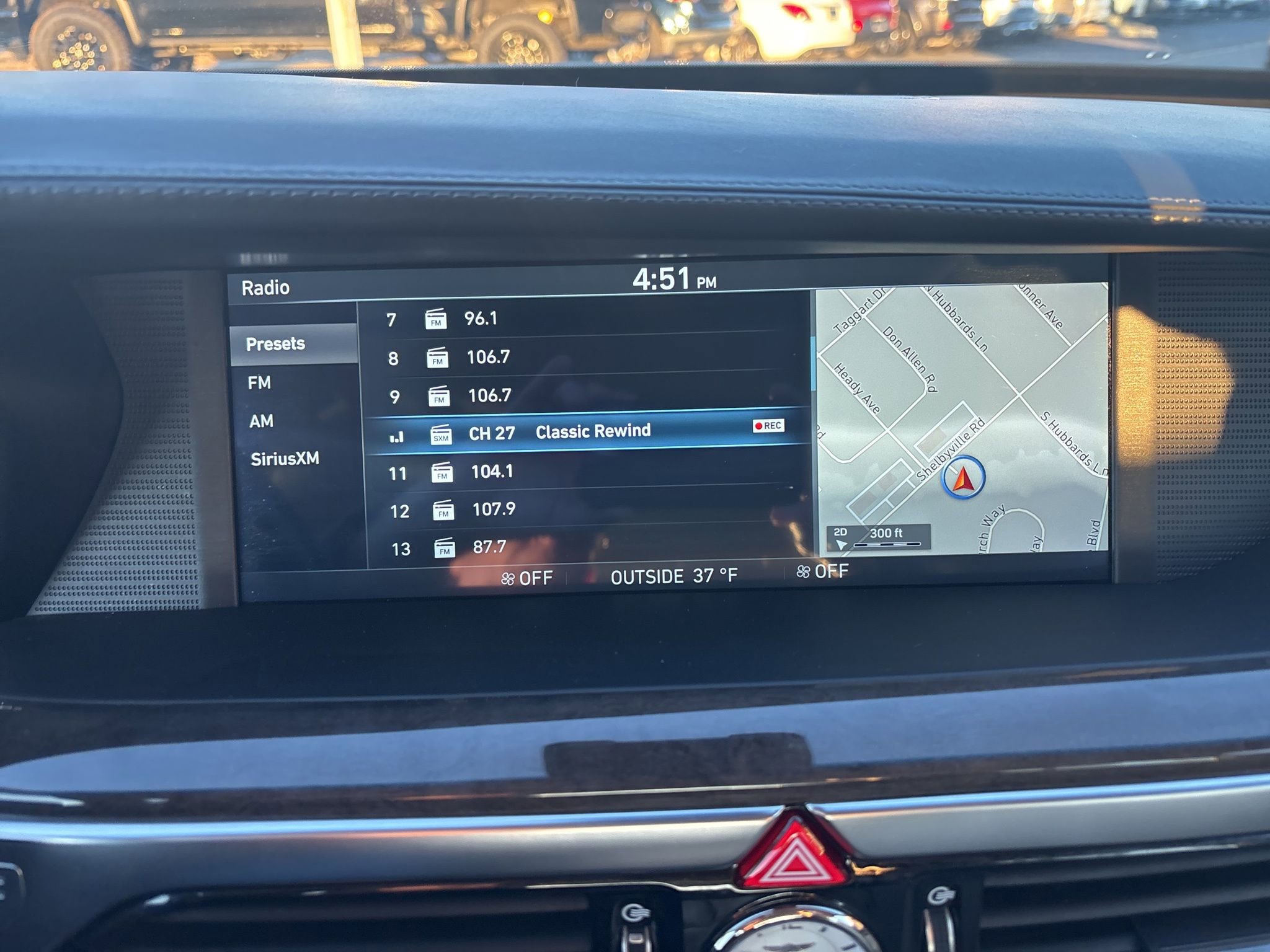 Used 2018 Genesis G90 3.3T Premium image 30