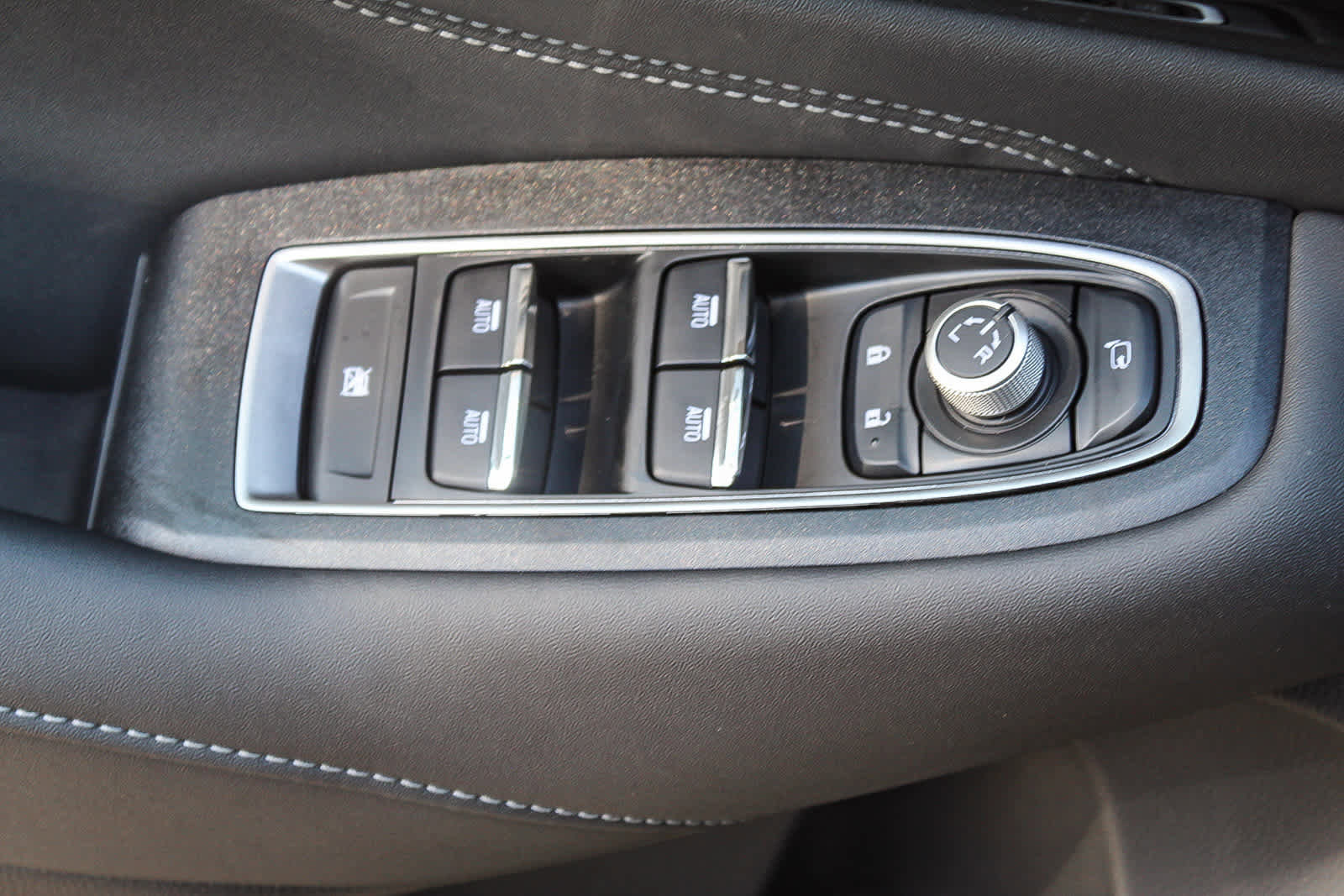 New 2025 Subaru Outback Touring XT image 18
