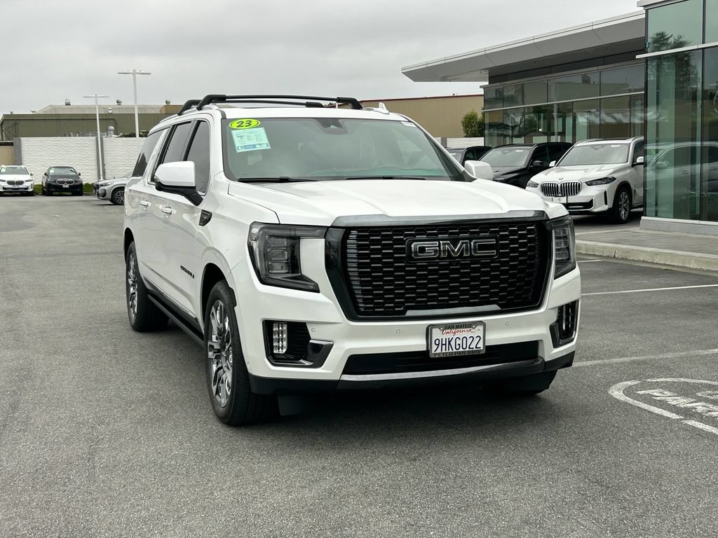 Used 2023 GMC Yukon XL Denali Ultimate AWD/4WD image 7