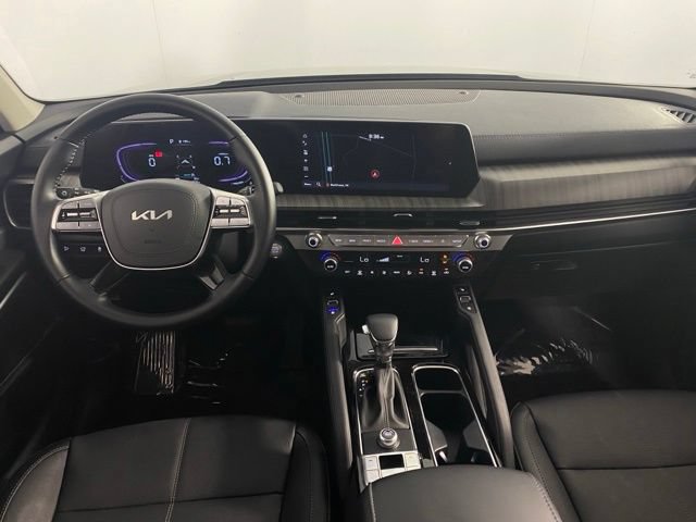 Used 2025 Kia Telluride EX w/ EX Captain's Chair Package FWD image 25