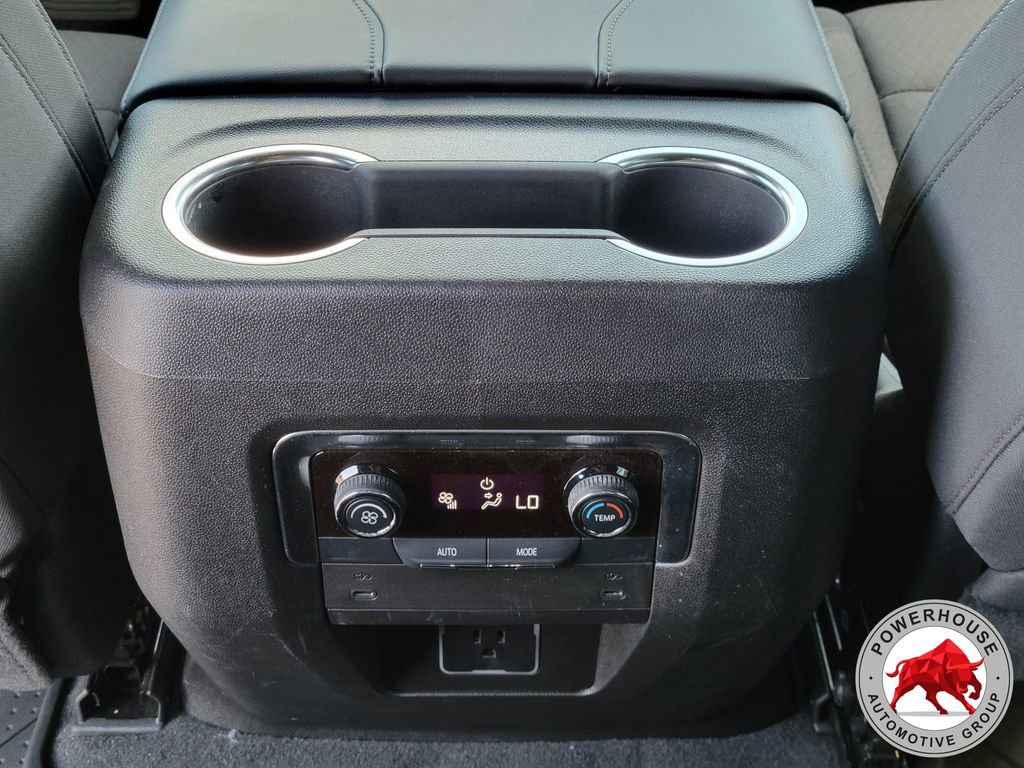 Used 2025 Chevrolet Suburban LS AWD/4WD image 18