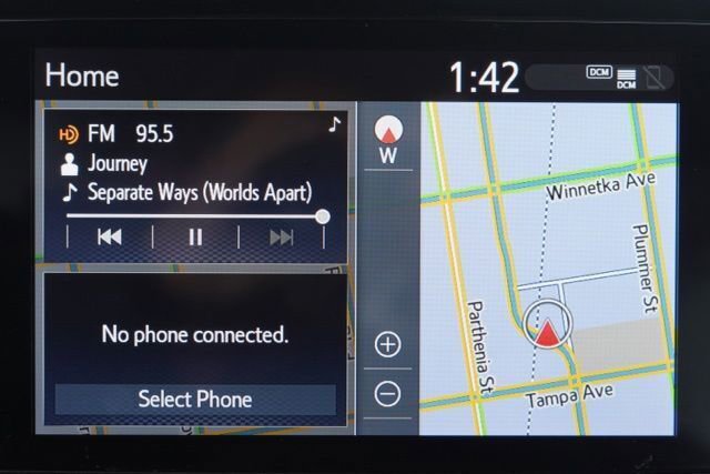 Used 2024 Toyota Sienna XSE image 24