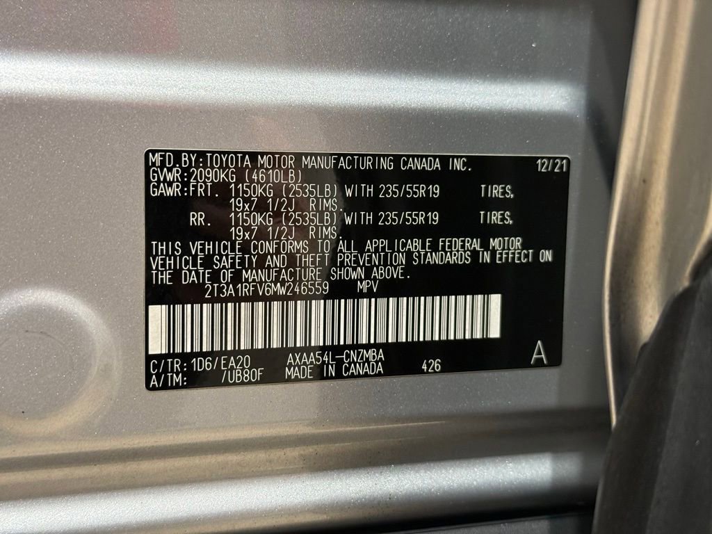 Used 2021 Toyota RAV4 XLE Premium AWD/4WD image 32