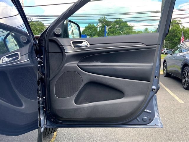 Used 2019 Jeep Grand Cherokee Limited AWD/4WD image 28