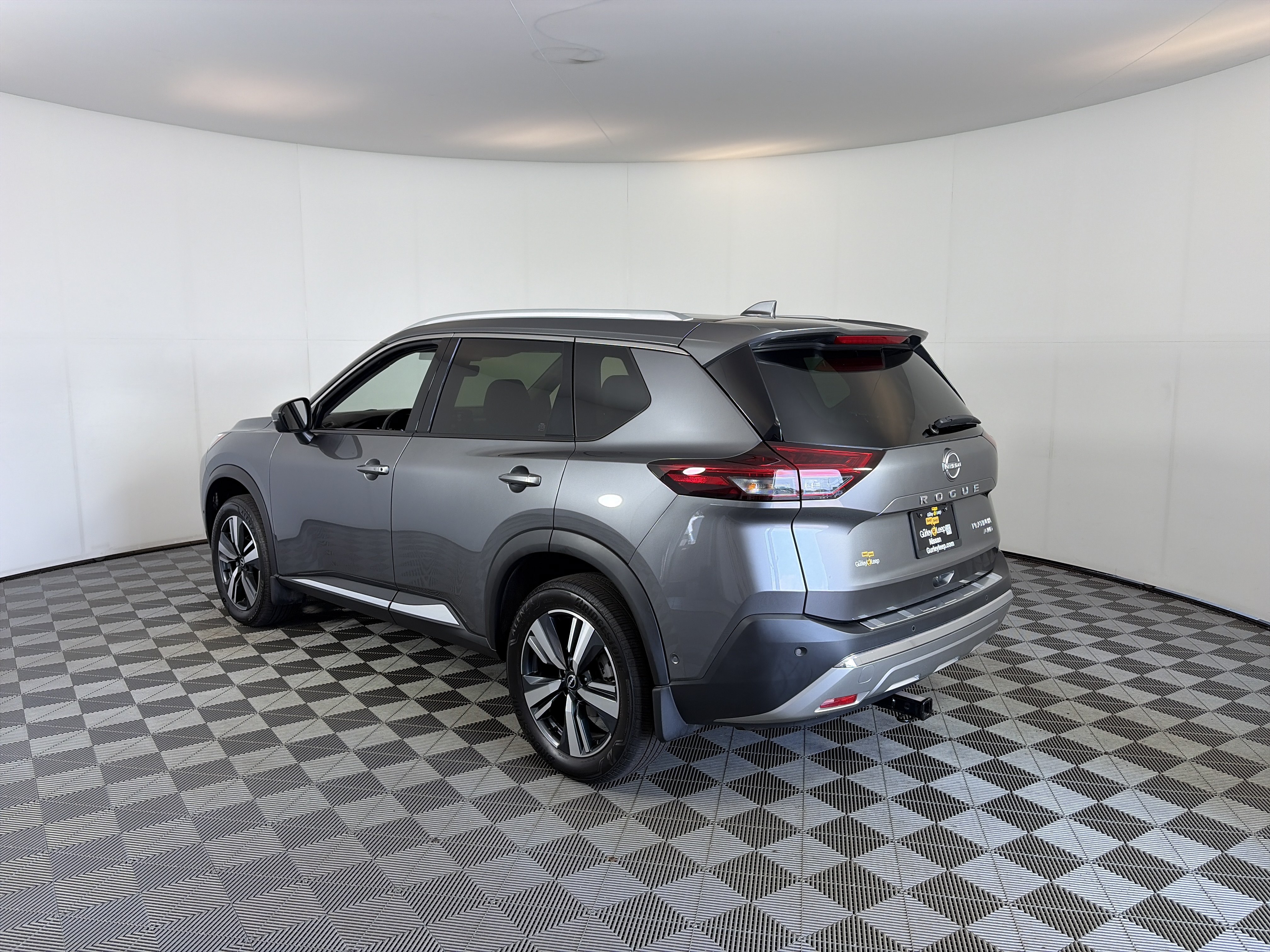 Certified 2023 Nissan Rogue Platinum w/ Platinum Premium Package AWD/4WD image 8