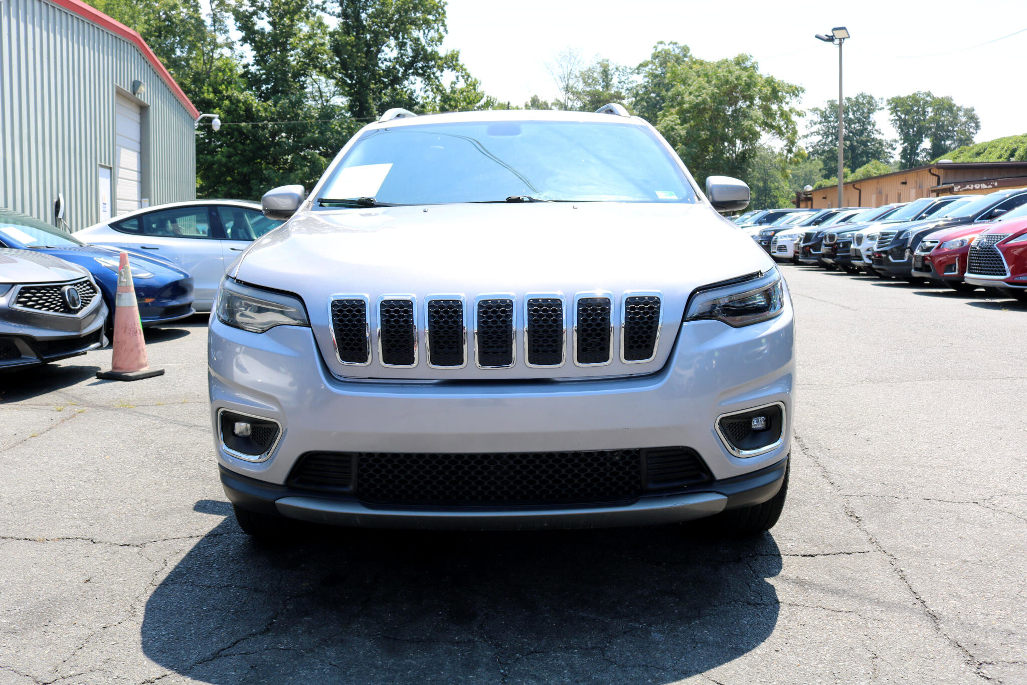 Used 2020 Jeep Cherokee Limited image 5