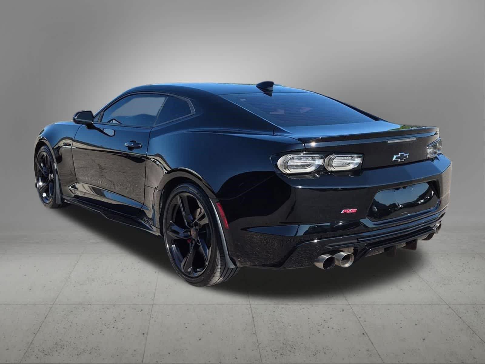 Used 2022 Chevrolet Camaro LT w/ RS Package RWD image 4