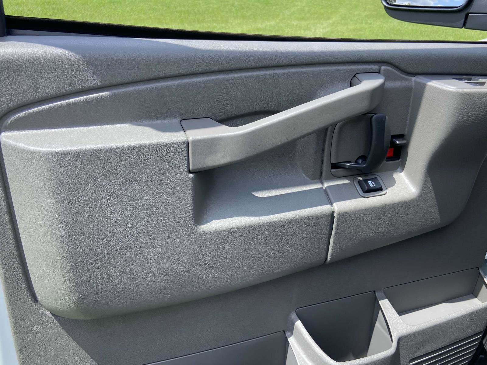 New 2025 Chevrolet Express 2500 w/ Driver Convenience Package image 9