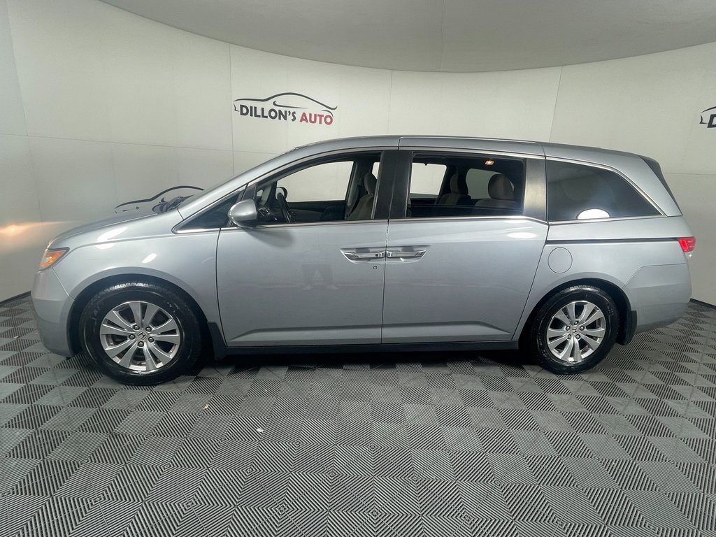 Used 2016 Honda Odyssey SE image 3