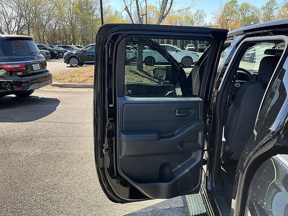 New 2026 Nissan Frontier SV image 21