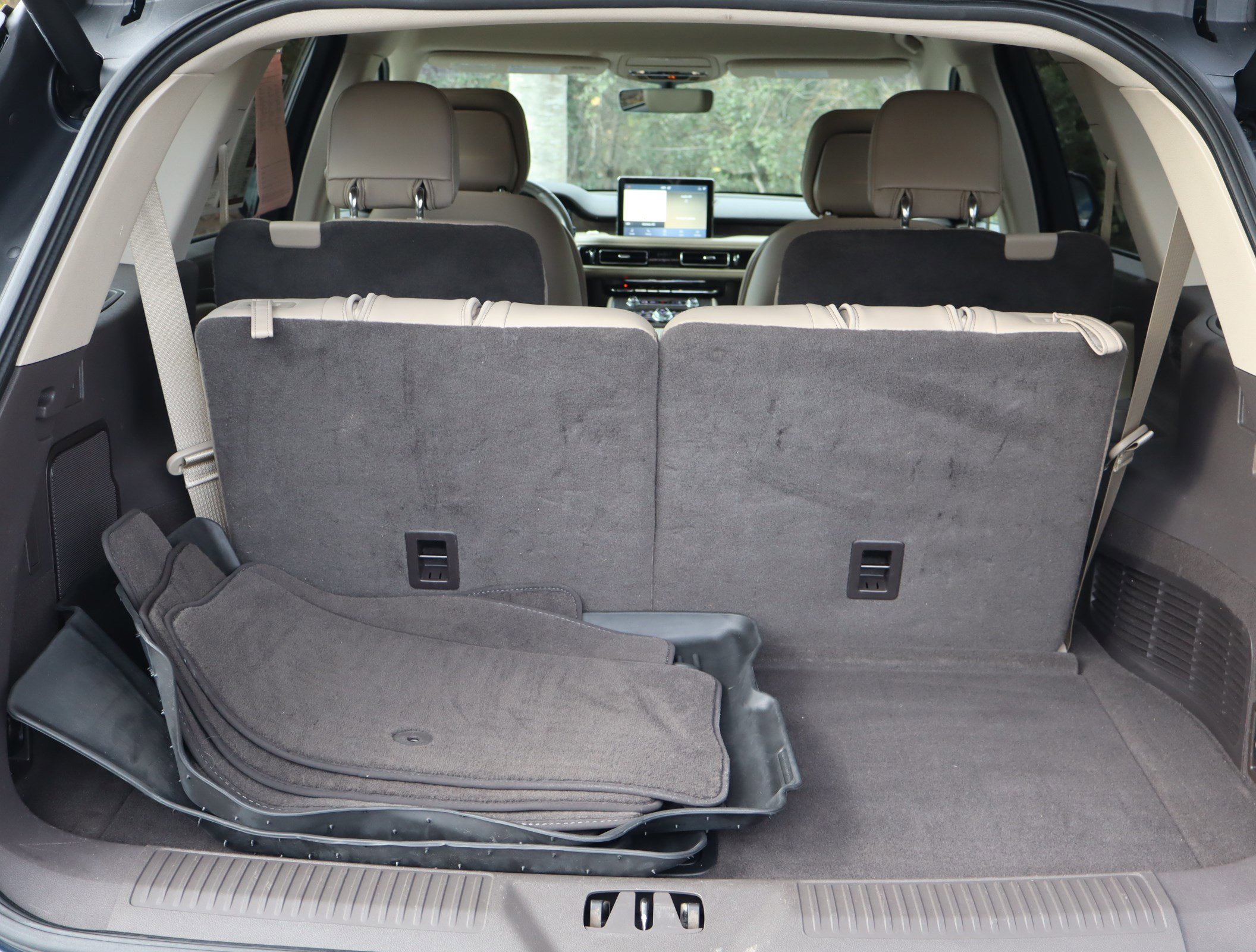 Used 2020 Lincoln Aviator Reserve image 37