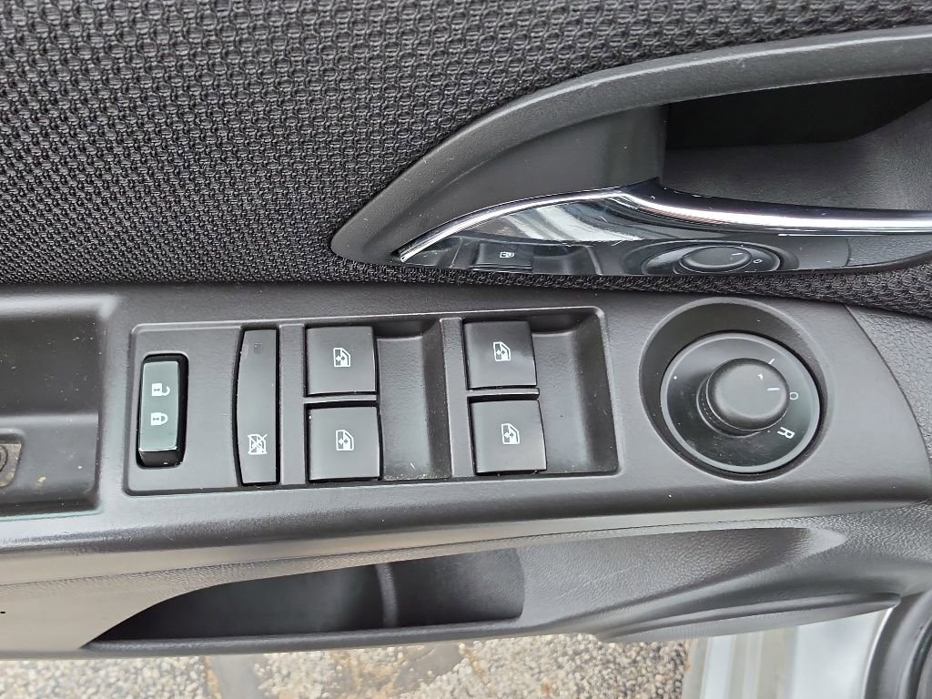 Used 2015 Chevrolet Cruze LT FWD image 15