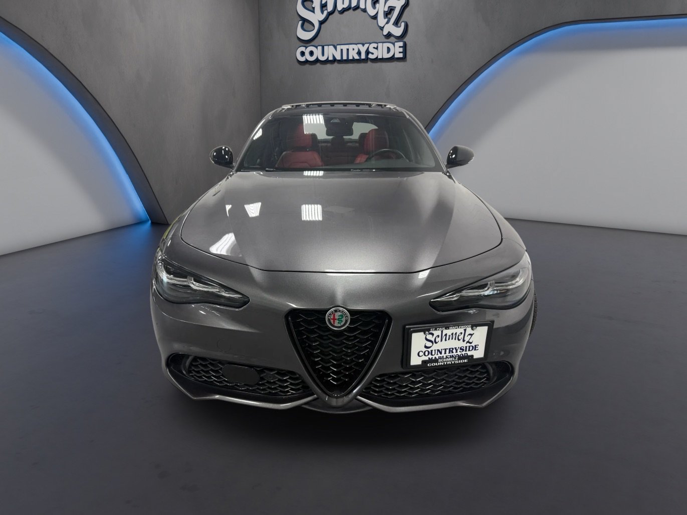 Used 2024 Alfa Romeo Giulia Veloce AWD/4WD image 2