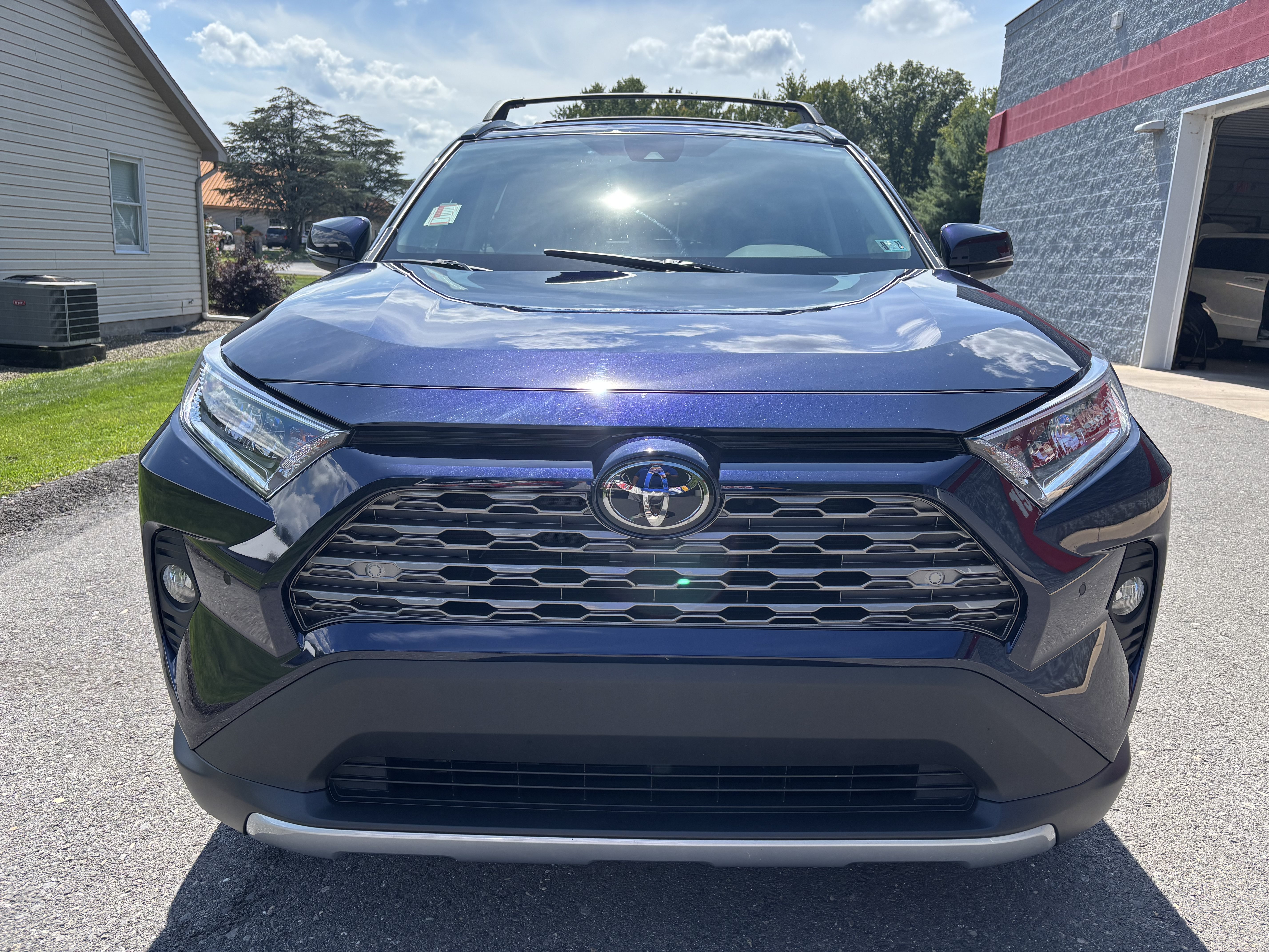 Used 2019 Toyota RAV4 Limited w/ Protection Package AWD/4WD image 9