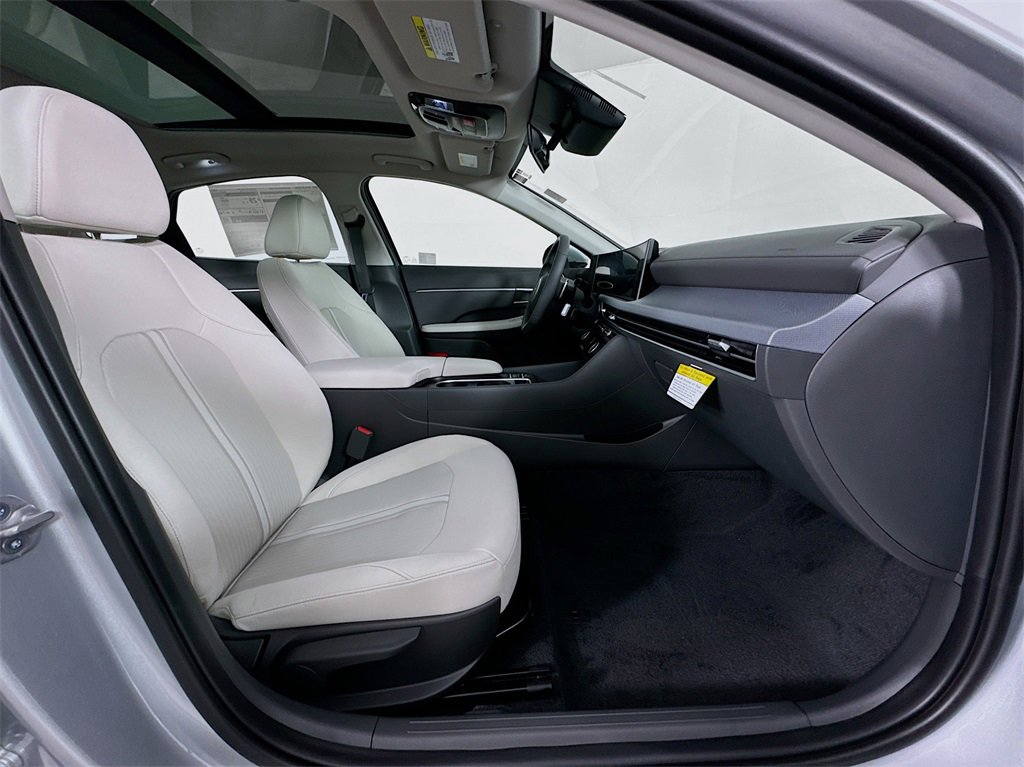 Certified 2024 Hyundai Sonata SEL w/ Convenience Package image 27
