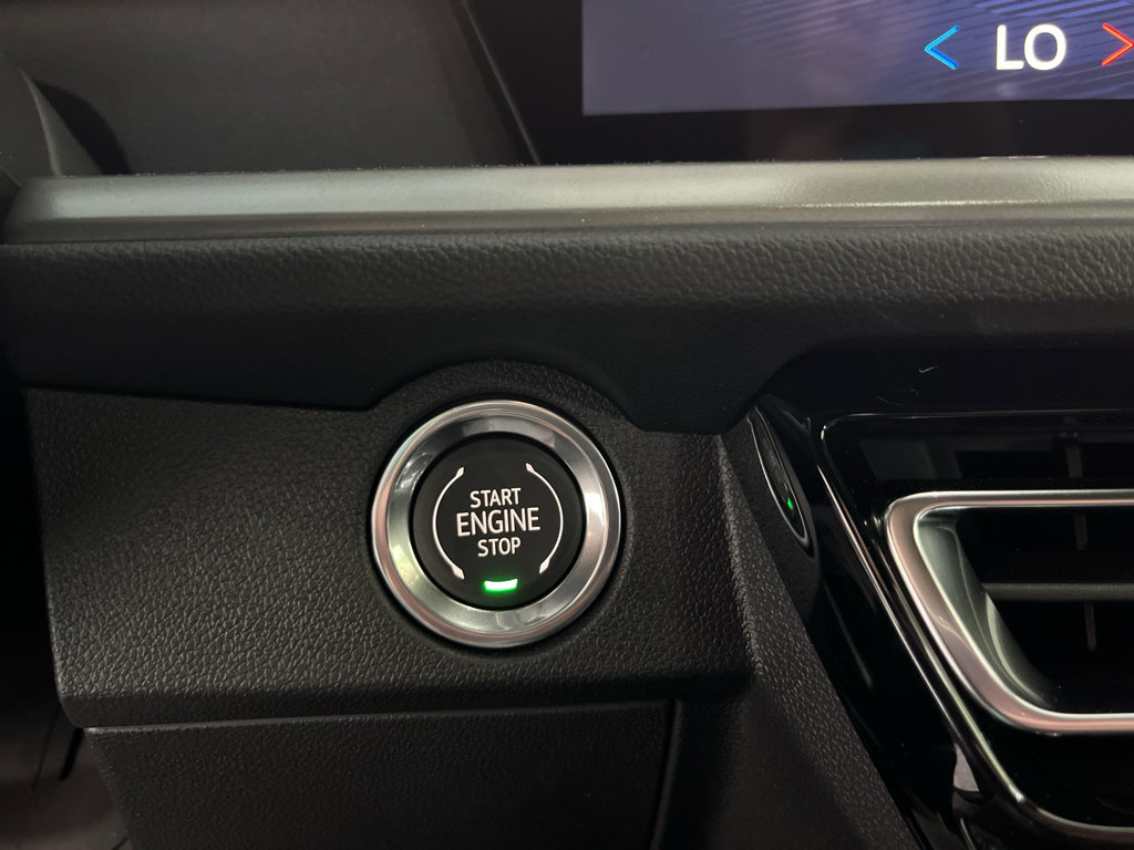 New 2026 Chevrolet Traverse LT FWD image 22
