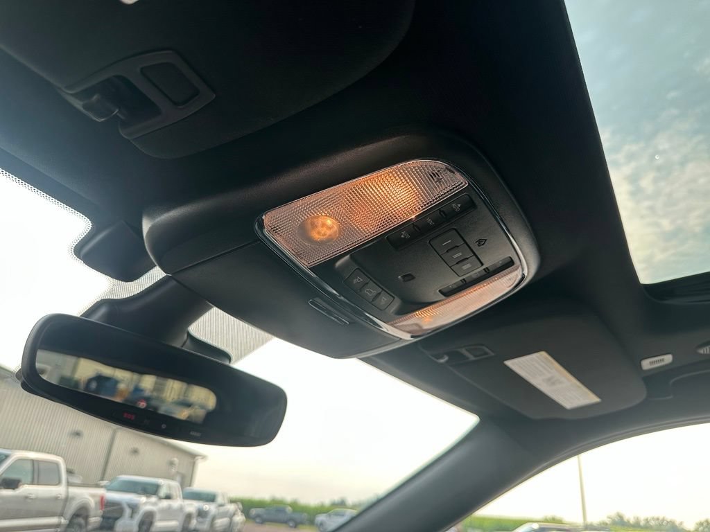 Used 2020 Jeep Grand Cherokee High Altitude AWD/4WD image 19