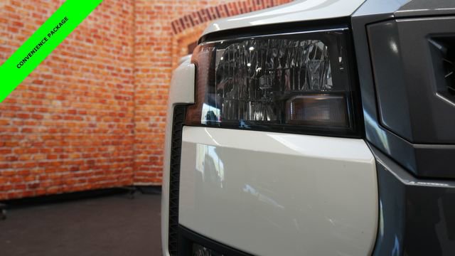 Certified 2025 Nissan Frontier SV w/ SV Convenience Package AWD/4WD image 70