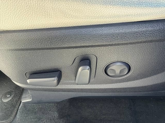 Used 2022 Hyundai Palisade SEL w/ Premium Package FWD image 16