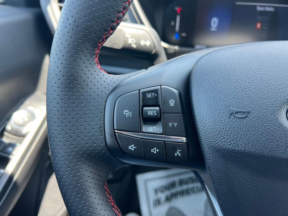New 2025 Ford Escape ST-Line w/ Tech Pack #1 FWD image 23