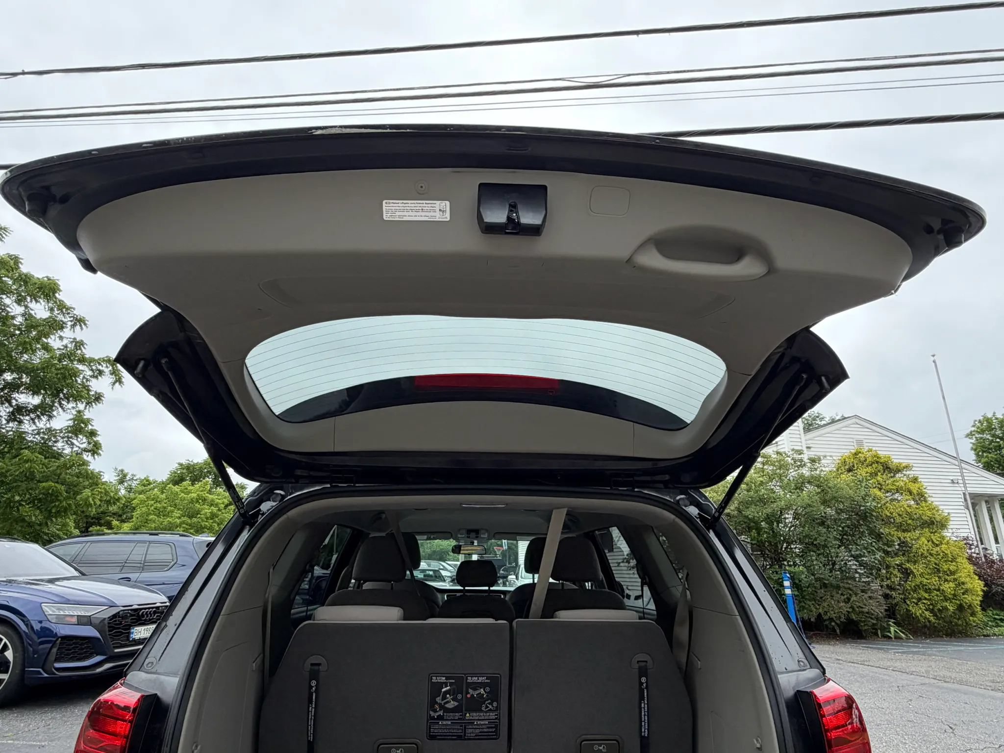 Used 2019 Kia Sedona LX FWD image 35