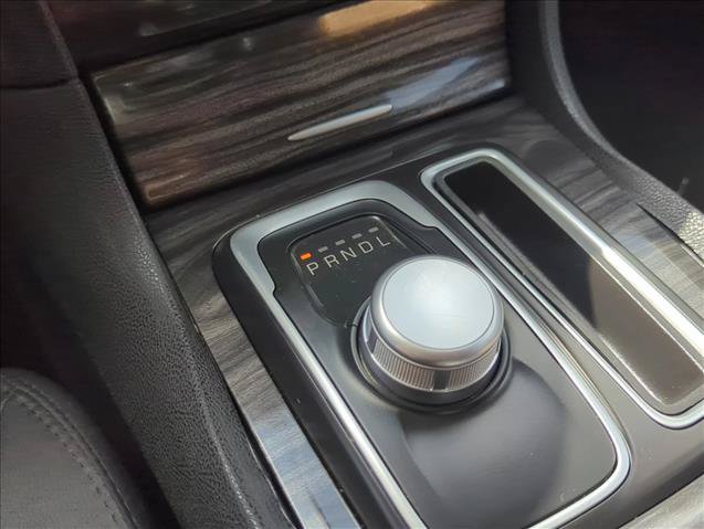 Used 2018 Chrysler 300 Touring w/ Sport Appearance Package RWD image 20