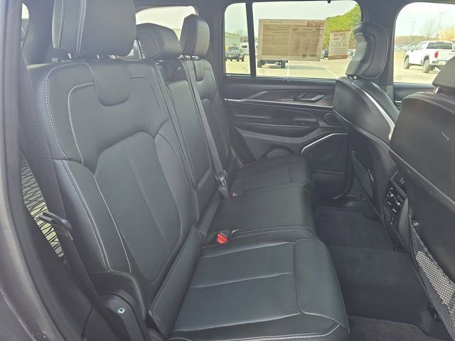 Used 2025 Jeep Grand Cherokee Overland w/ Adv Protech Group III image 11