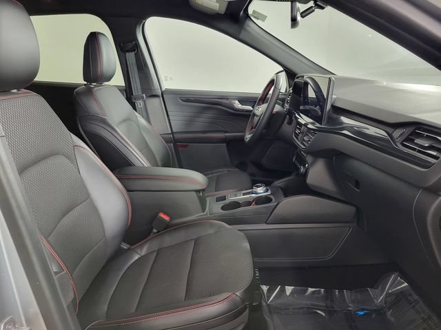 Certified 2023 Ford Escape ST-Line Elite AWD/4WD image 18