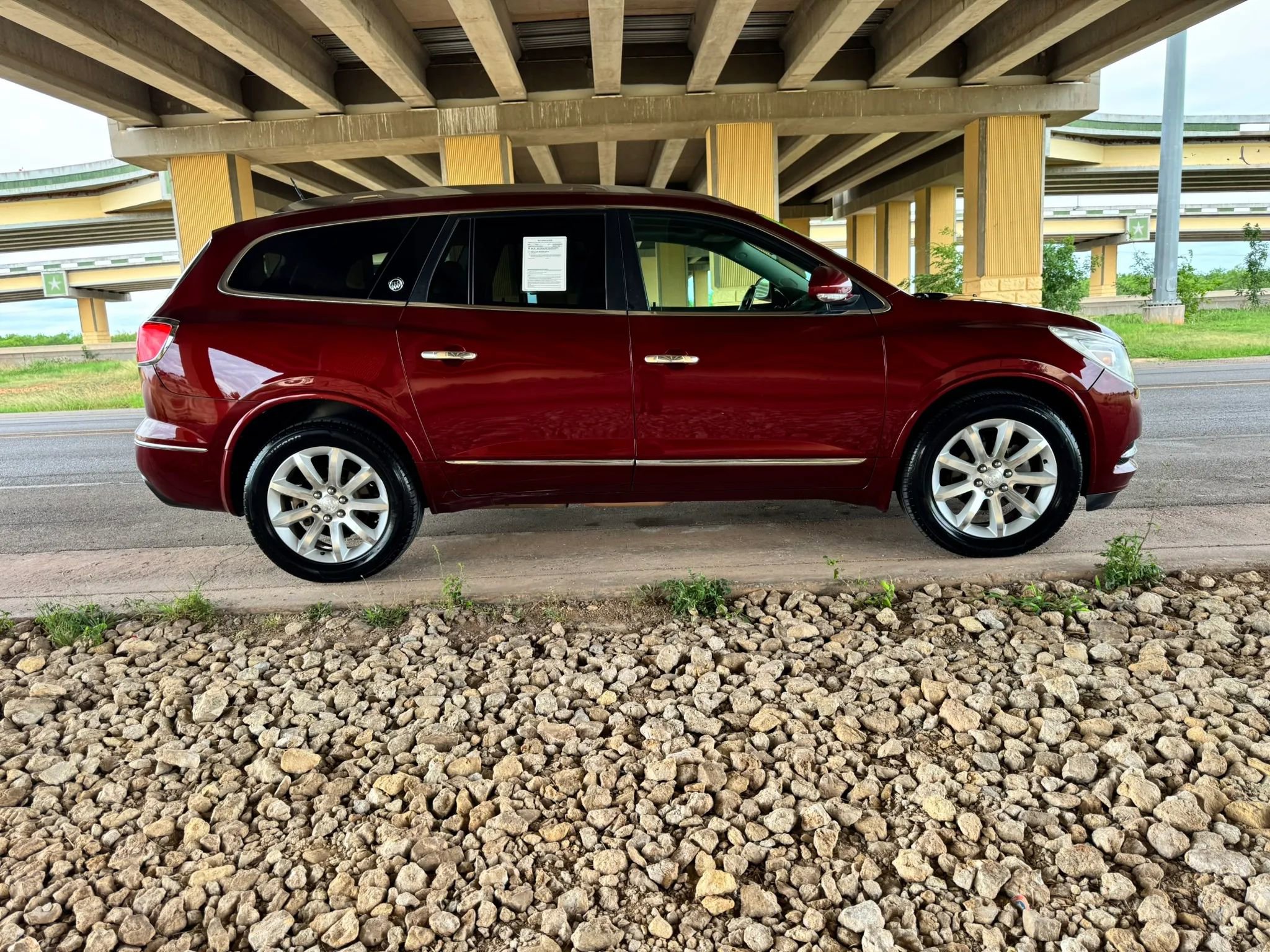 Used 2016 Buick Enclave Premium w/ Experience Buick Package AWD/4WD image 2