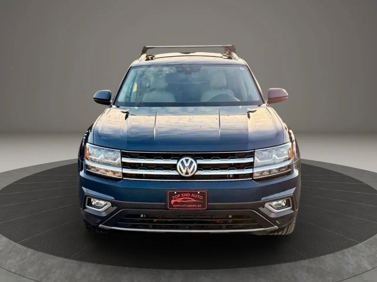 Used 2019 Volkswagen Atlas SEL Premium image 2