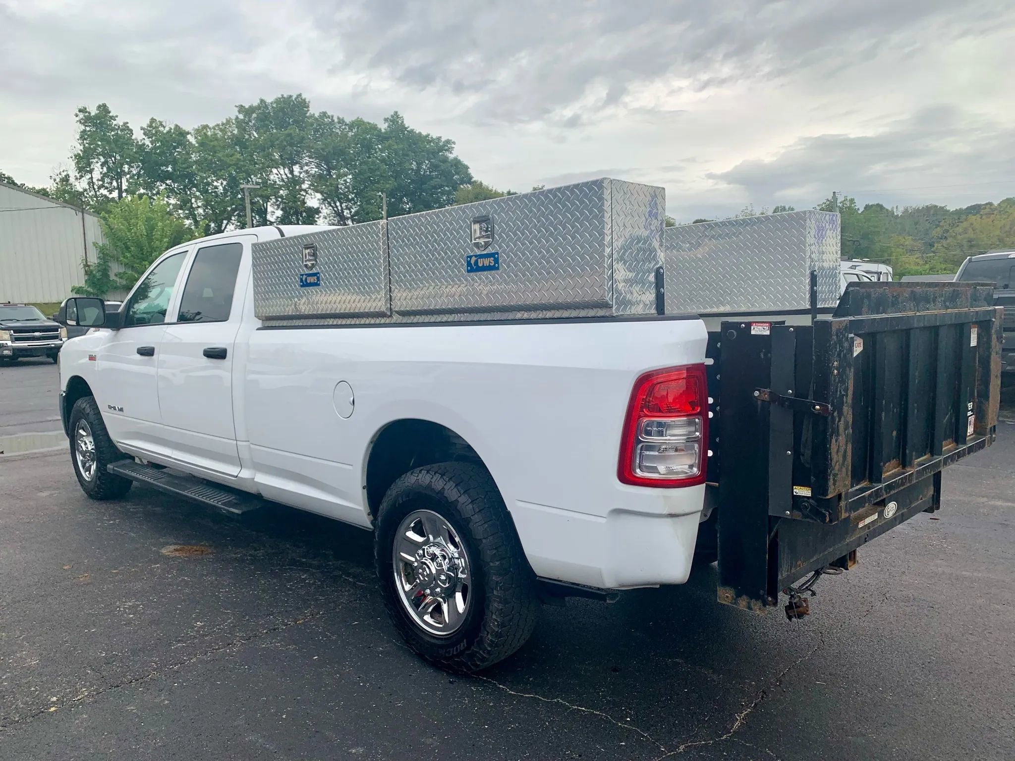 Used 2022 RAM 2500 Tradesman w/ Chrome Appearance Group image 4