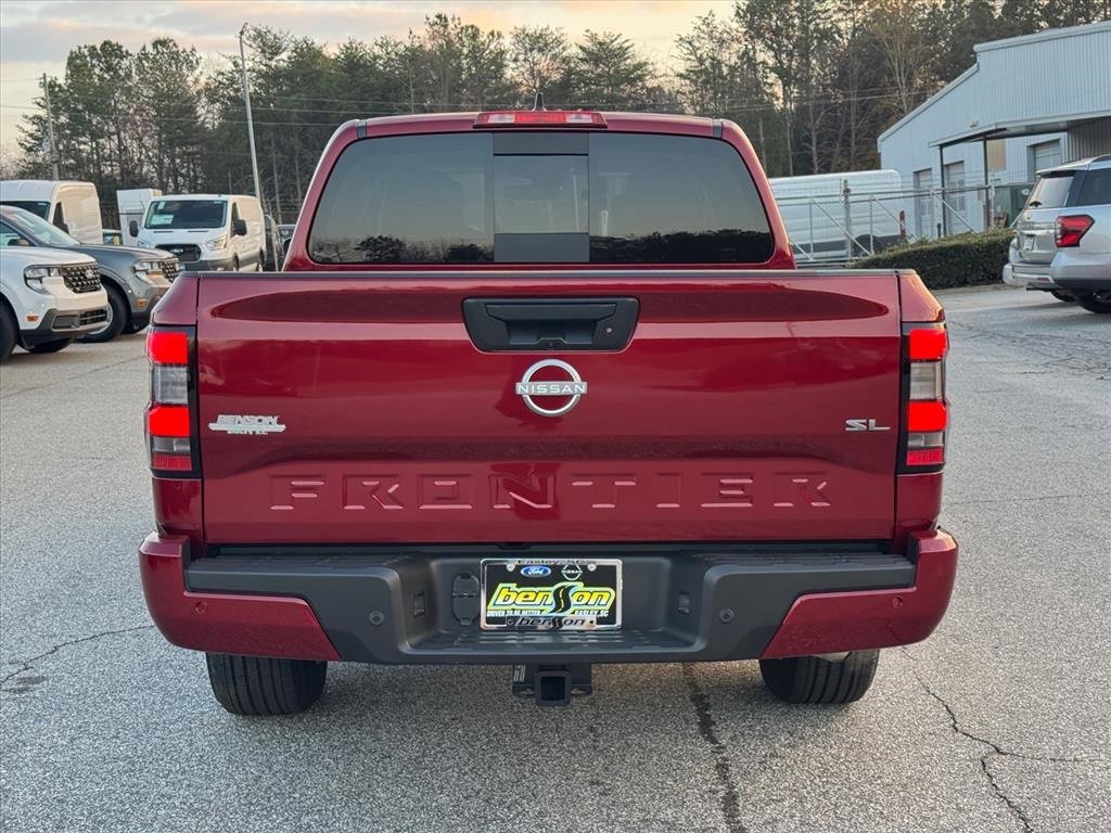 Certified 2024 Nissan Frontier SL w/ Technology Package image 4