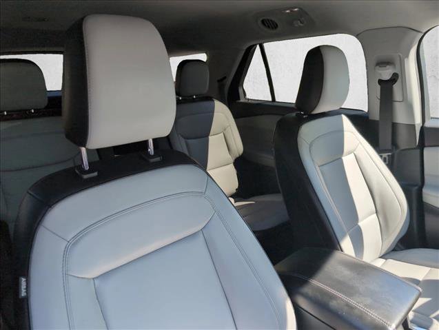 Used 2021 Ford Explorer XLT w/ Equipment Group 202A AWD/4WD image 24