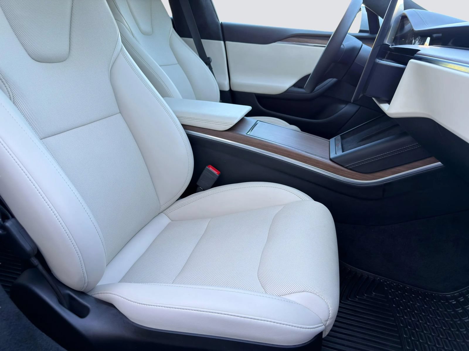 Used 2025 Tesla Model S AWD/4WD image 20