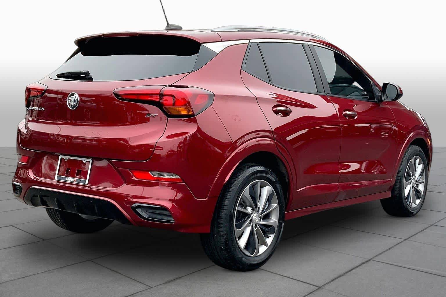 Used 2022 Buick Encore GX Select w/ Sport Touring Package FWD image 13