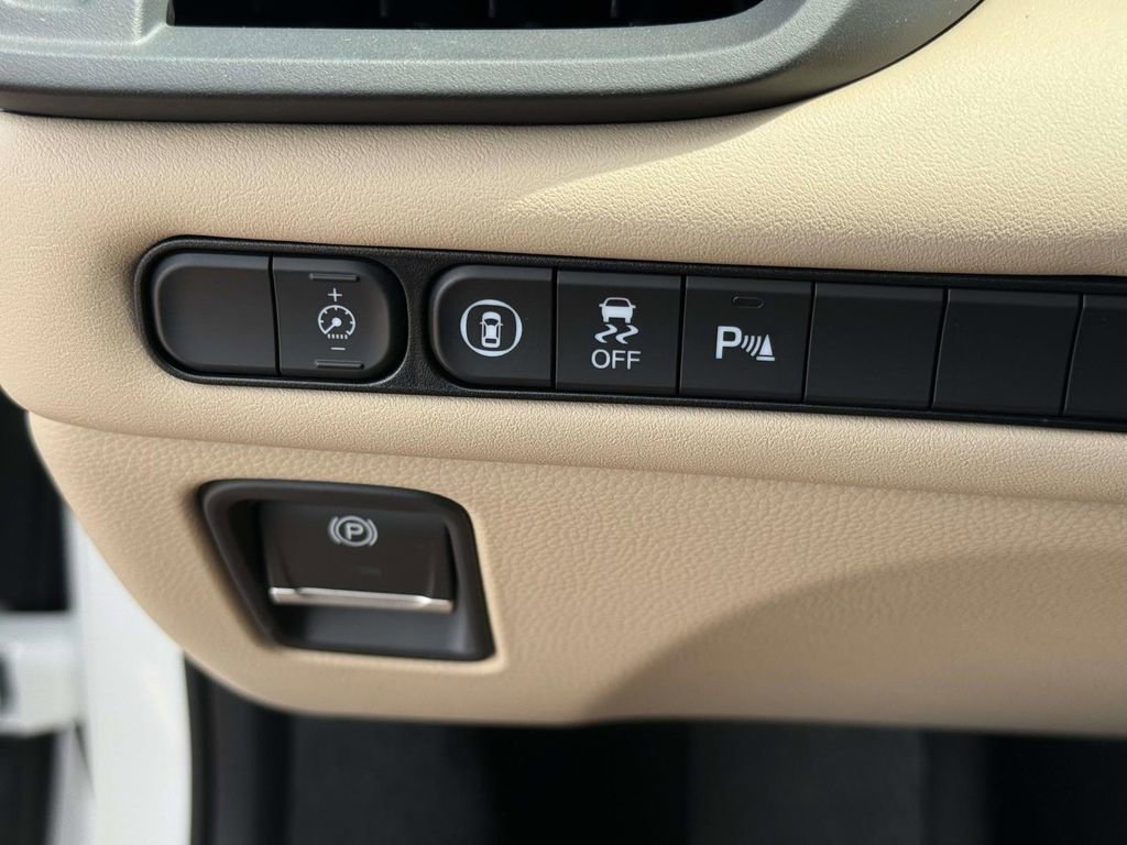 Used 2025 Acura TLX w/ Technology Package image 26