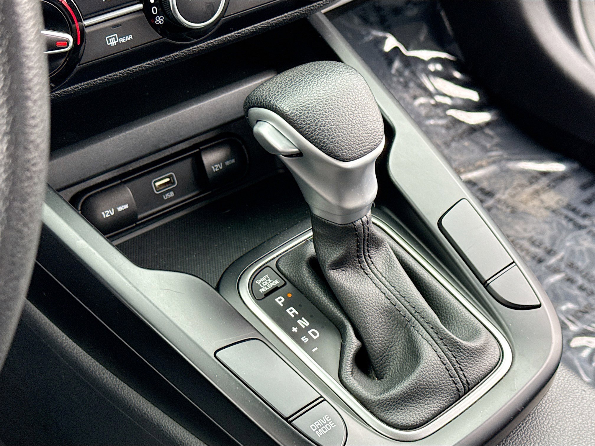 Used 2023 Kia Soul LX image 11